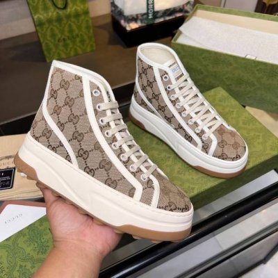 出厂价p Gucci低邦 高邦 休闲运动鞋 顶级版本 一比一复刻 早春新款 打造属于完美的风格炸街款又酷又飒 C位时髦穿搭 带复古加未来感经典鞋型+英伦拼色设计