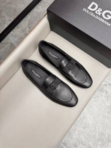 dolce & Gabbana 杜嘉班纳标牌 Mino 小皮鞋，进口摔纹牛皮面料，水染小牛皮内里，原版超轻真皮大底，码数：39-44， 38，45，46定做