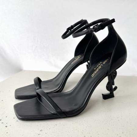 最高版本出厂380 Saint Lauren* Ysl 圣罗兰经典款高跟单鞋 唯有Ysl最懂女人心，不接受反驳 超级无敌女人味神器女人必备！ Z品全身定制、自家 - 点击图像关闭