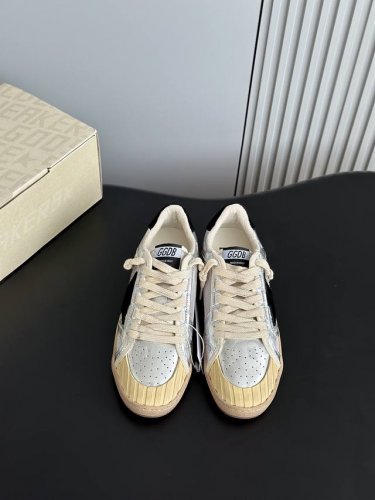 Golden Goose Deluxe Brand GGDB 小脏鞋SNERKERS系列鞋面原版定制牛仔水洗布+牛反绒，内里牛皮内里+牛皮垫脚，原版开模3.5c