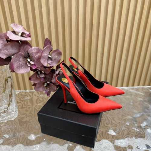 独家新款上架 YSL 圣罗兰 SS2024夏季鱼嘴 高跟新品 走秀款高跟凉鞋 2024全新春夏系列后带方扣高跟凉鞋 ！ 尖头高跟拖鞋淡淡的夏日里怎么少得了一双仙