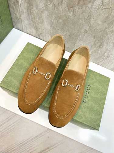 原版真皮大底 品牌：Gucci 古奇 标准码：男码38 44 45 46可以定做 等级：官网同款 原单品质 材料：原版牛皮 水染牛皮内里 原版真皮大底 款式类别