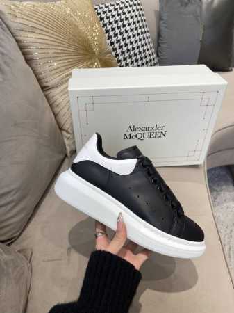 羊皮里 女 男 码数34-40 牛皮里 女 男 码数38-44 麦昆高品质顶级版Alexander Mcqueen 经典明星爆款百搭小白鞋 已升级，全新一代新楦 - 点击图像关闭