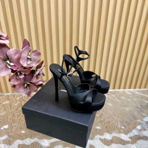 独家新款上架 YSL 圣罗兰 SS2024夏季鱼嘴 高跟新品 走秀款高跟凉鞋 2024全新春夏系列后带方扣高跟凉鞋 ！ 尖头高跟拖鞋淡淡的夏日里怎么少得了一双仙