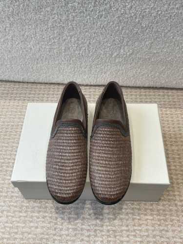 p半拖 P单鞋 Brunello Cucinelli 新款草编织Bc平底半拖 单鞋 Bc很有品味！配上一双袜子穿也很不错，搭配牛仔裤穿也好看！ 作为女性最爱的品