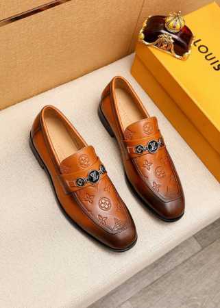 商品商标 Louis Vuitton 路易威登 休闲皮鞋 正码码数 38-44 45.46.47订制 商品材料 精选 进口头层小牛皮压花鞋面+奢华五金扣，进口头 - 点击图像关闭