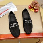 工厂价 Prada 最新官网一比一款原单品质头层进口小牛皮配原版金属扣 内里 水染皮 论材料做工完胜市场所有版本最高品质出货 实物拍摄 面进口品牌独特魅力上脚十
