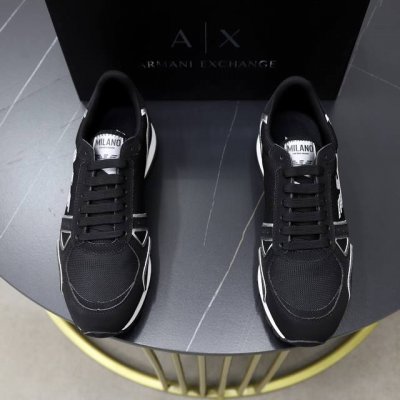 品牌：阿玛尼ARM NI 标准码：39–44 38、45定制 等级：官网同款 材料：原版牛皮面 舒适内里 轻便耐磨大底 款式类别：男士时尚休闲鞋 跑步 运动鞋
