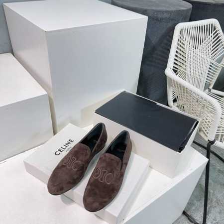 高品质出厂 ！顶级品质Celine赛琳25春夏麂皮电绣凯越门LOGO复古中性乐福鞋单鞋！巨修身脚型！春夏最新爆款 乐福鞋 上新这一季的赛琳真的是开了挂、太有特色 - 点击图像关闭