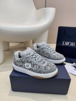 工厂直批： 顶级版本、顶级制作 Dior迪奥B9S 系列 面包鞋 休闲 运动鞋 滑板鞋 原版购入开发做货 这款全新 B9S 滑板运动鞋的灵感源自滑板运动和 Di