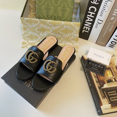 橙子出厂价p gucci 古驰 夏季新款 金属扣饰平底拖鞋 休闲凉拖 码数 35-42