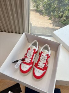 G036所见即所得prad代购级别普拉达春夏新品运动休闲德训鞋运动板鞋皮革运动鞋让整双鞋轻便舒适 鲜艳色彩 满足不同风格时髦人士的多种选择，每一个设计元素都踩在