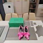 Balenciaga2025 织带蝴蝶结装饰流苏款 立体猫跟小单鞋 2025官方限量版 磁铁盒 节日雪花礼品包装配套 全新单色包装盒 省去p图烦恼 顶级版本 独