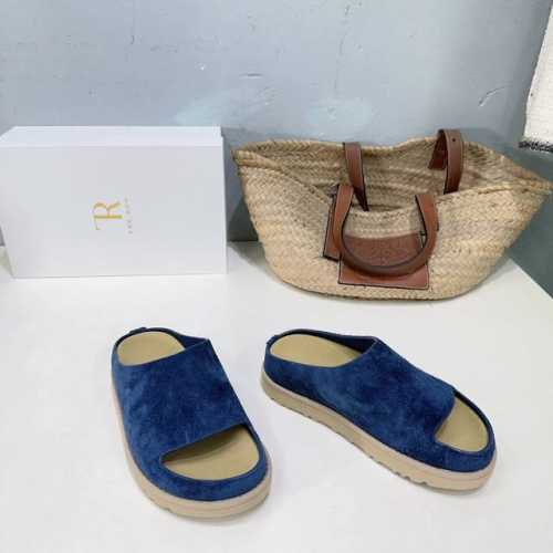 高品质出厂 ！小众潮牌The Ro*25春夏新品简易水台勃肯牛反绒拖鞋！来自美国的年轻品牌，这不用多说，是近两年最火之一的品牌，几乎博主人手一双！春天的季节就要
