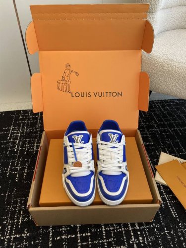代购级 官网同步盒包装 Louis Vuitton 24ss 驴家的爆款！trainer板鞋，每个人都必须入的款，绝不后悔！ 超级百搭高级！什么衣服都好搭。最主