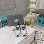 出厂 New Balance 夏季新款复古老爹鞋运动休闲跑步鞋 Ml860Xd2 尺码：35.5 36 36.5 37.5 38 38.5 39 40 40.5