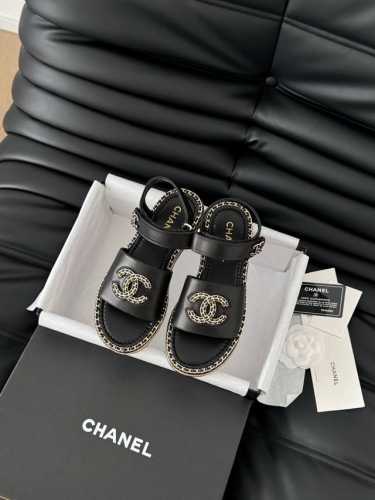 Chanel 25C春夏新款全系列链条拖鞋全系列首发 专柜有的我都有！高版本高品质鞋面牛皮 原版面料 内里羊皮 原版大底Size:35-39 其他码数定
