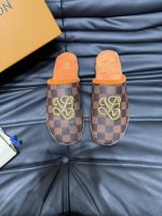 OUIS *UITTO* 新品男士拖鞋，1:1高端品质，休闲阳光宽松舒适型，最高版本高品质精品，经秋必入哦！码数：38-44