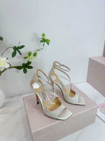 出厂 Jimmy Choo 吉米周 是一个非常全面之尊贵时尚生活品牌 香港,美国等大时尚博主及明星的同款表带女士高跟 中跟 平跟后空凉鞋系列 澳大利亚尖头 圆头 - 点击图像关闭