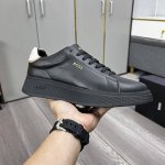 出厂价 Boss新款休闲运动鞋、进口原版进口牛皮、高级原版图案。高端1:1开模定制，原版大底，更轻便，防滑。时尚主打潮流，百搭爆款。散发时尚休闲气息，时尚就在脚