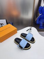 橙子出厂价p louis Vuitton 路易威登 Lv新配色 休闲魔术贴拖鞋 平底凉拖 情侣款 专柜同步更新 鞋面采用独一无二的驴家独特面料 面料轻盈透气 超