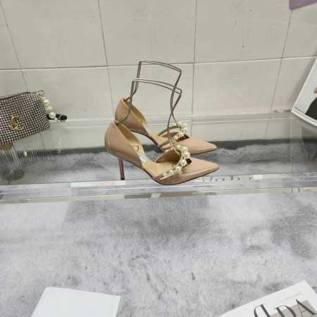 jimmy Choo 吉米周专柜新款中空珍珠带女神系列单鞋 鞋面：漆皮 内里：羊皮 大底：意大利进口真皮大底 鞋码: 35～39 34、40、41、42定制不退 - 点击图像关闭