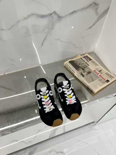 高版本 ‘’ Loewe 2025 ss 2.0复古运动鞋2.0升级了穿感更加舒适 DIY鞋带配件更有趣味、品质依旧、区别市面抢出版本、自购原版独立开发、鞋面采