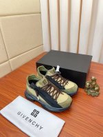 实价 Givenchy 纪梵希 高端版本 专柜同步发售鞋面 意大利进口品牌Logo印花布匹 尽显奢华 羊皮内里加上双层组合 脚感舒适 鞋底 原厂特供气垫Tup大
