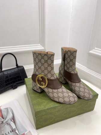 工厂价 GUCCI 古奇 时尚大爆款 巧妙运用方形鞋头GG扣等设计时尚风范 面料:磨砂羊京 内里：垫脚 进口羊皮 跟高：5.5cm 意大利真皮大底一比一生产 码 - 点击图像关闭