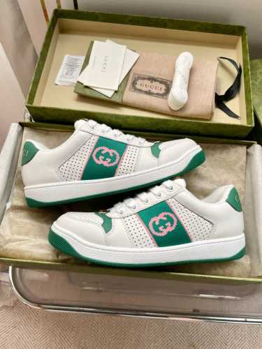 橙子出厂价 Gucci 古驰经典款小脏鞋 运动鞋 休闲鞋板鞋 情侣款 原版开发代购级别版本，金属双G水晶圆柱形标，Gucci原版纹织带。专属擦色牛皮面料，原版毛