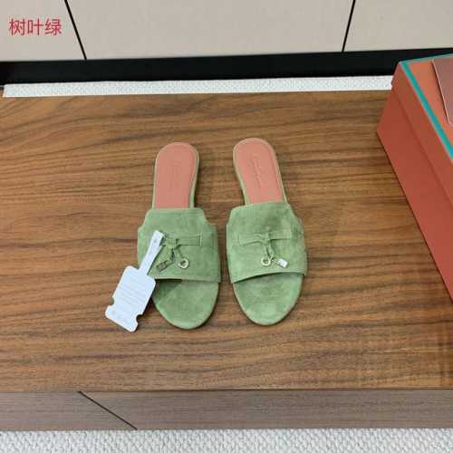 Loro Piana 羊京平底拖鞋。鞋面羊京，羊皮内里及垫脚。真皮中底，真皮包跟。进口真皮大底。码数：34-42 34、40、41、42定制不退换 批：