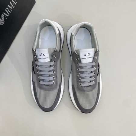售 价: 商品商标：Arman * 阿玛* 低帮运动鞋 正码码数: 38-44 可订做45 商品材料：鞋面进口磨砂皮拼接透气布料，透气内里，原版大底。 编 号： - 点击图像关闭