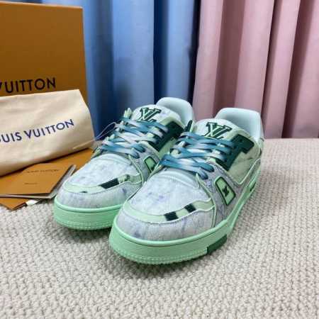 LV-Trainer路易-威登 PK市场一切版本 情侣款 走秀新款 篮球板鞋 代购品质 原版1：1开发复刻！！上脚非常舒适 做工精细 鞋面由意大利进口小牛皮拼接 - 点击图像关闭