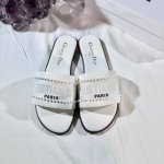 橙子出厂价p dior 迪奥春夏新款 珍珠刺绣平底拖鞋 休闲凉拖 一字拖 码数 35-42