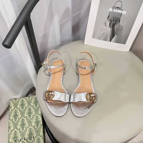 橙子出厂价p gucci 古驰2025新款 经典一字带搭扣平底凉鞋 时装周新款 小红书抢先热搜 凉鞋经典 古驰专属 码数 35-42