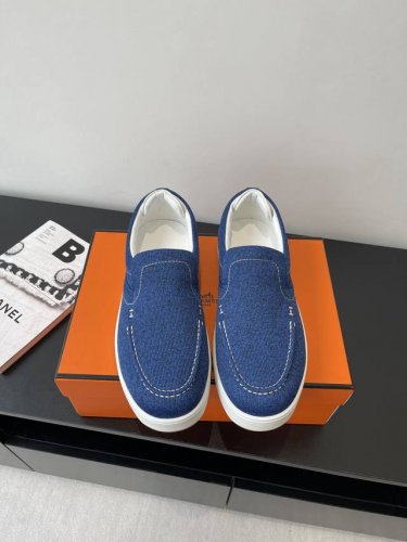 代购级 男款 Herm S 爱马仕 25Ss早春新品 Kiddy兔 一脚蹬休闲运动鞋 板鞋 饰有标志性 H 细节 设计简约流畅 超前时尚 简约高级 随意搭配 上