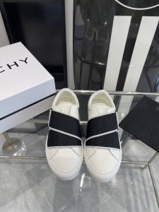 代购级别 新配色GIVENCHY纪梵希2024春夏新款小白鞋原版开发全网最高版本无论是面料、内里、垫脚都是用最好的牛皮不是市场上的普通货原版TPU大底女码35-