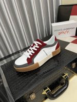 出厂价pp： Dolce&Gabbanadg高端男士运动休闲鞋。顶级专柜原单货。 原版进口牛皮 多种材质拼接设计进口牛皮内里 牛皮垫脚原版Tpr弹力大底。 Si