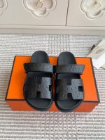 批 男码+10 新色 hermes 爱马仕H家Chypre系列 魔术贴二舅拖鞋 顶级品质 鞋面 进口头层石头纹牛皮 手掌纹牛皮 渐变色牛皮 山羊皮 羊京 牛仔布