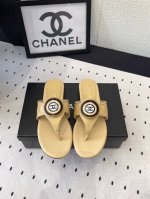 Chanel春夏新款平底拖鞋 高版本出货 夏天的人字拖美得让人无法拒绝 双C大Logo大气上档次 进口羊皮鞋面。羊皮内里垫脚 菱格真皮大底 Size：35-39