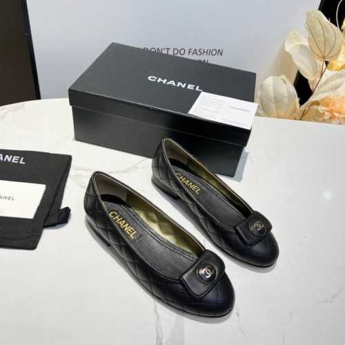 CHANE* ｜小香23C新品 纽扣芭蕾舞鞋 原版1:1复刻 经典中的经典 无论搭配裤装还是裙装都是完美 小圆头的设计很好的修饰脚型 ，小仙女们必备！ 鞋面采用