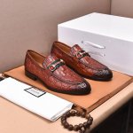 调工厂P价 男装男鞋 运动原单 原版 水染牛里 古驰Gucci 官网款正装鞋 意大利進口牛皮顶级进口水染牛皮内里精细手工制作 原版底，实物拍摄實物更好看 标准码