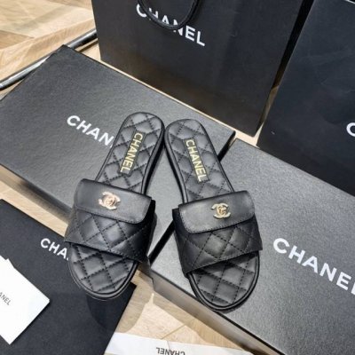 p直销 女鞋 女装 女鞋工厂P 女鞋工厂P Chane*小香 菱格拖鞋 我家大货细节实拍 材料 鞋面小羊皮，内里垫脚羊皮，真皮大底，标准码35-39 40定做