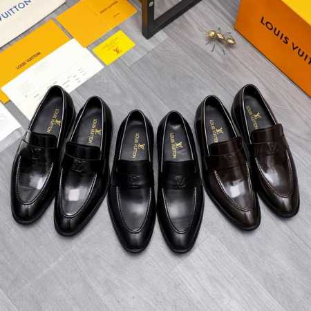 调工厂价 男装男鞋 运动原单商品商标：LOUIS VUITTON 路易威登 商务套脚皮鞋正码码数: 39-44商品材料：精选 优质漆光牛皮鞋面 牛皮内里 原版大 - 点击图像关闭