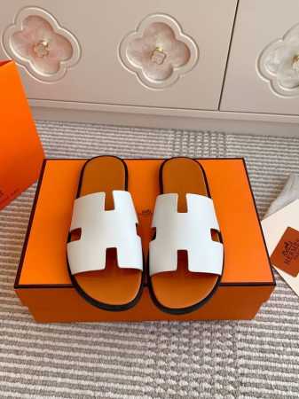 情侣 Hermes 爱马仕H家Izmir系列 经典H 情侣款凉拖鞋 顶级品质 鞋面：进口头层牛皮 手掌纹牛皮 牛皮内里 进口真皮大底 Size：35-45全套包 - 点击图像关闭