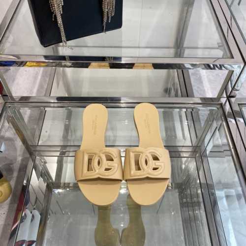 Dg 杜嘉班纳 24Ss新款 果冻拖鞋3D立体Logo 细节处理完美 极致完美复刻 鞋面：原版进口Tpu 鞋底：原版雕刻1:1精钢模具压铸。码数：35-40 4