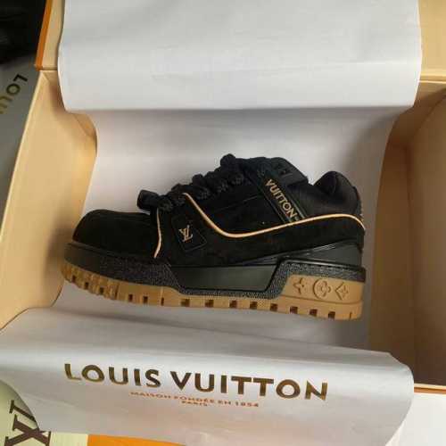 橙子出厂价p Louis Vuitton 路易威登 Lv Trainer 运动鞋 面包鞋 休闲板鞋 滑板鞋 情侣款 Diy饰扣 胖墩墩 胖嘟嘟 男女同款 鞋面：