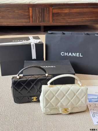 头层皮 Chanel Cf手提 慵懒随性又好背 上身满满的惊喜 高级慵懒又随性 彻底心动的一只 Size：20 15Cm - 点击图像关闭