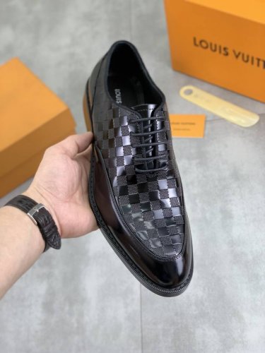 出厂价pp 实价 Louis Vuitton 水染牛里 原单 新款Lv路易威登 * 顶级版本 Lv经典皮鞋 选用进口原版小牛皮 原版真皮边条拼接耐磨高端橡胶大底