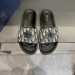 码数38-45 Dior迪奥 最新款H-Town 系列 Oblique 厚底 拖鞋 凉鞋 原版购入开发 做货 这款 Dior H-Town 凉鞋致敬运动风格经典